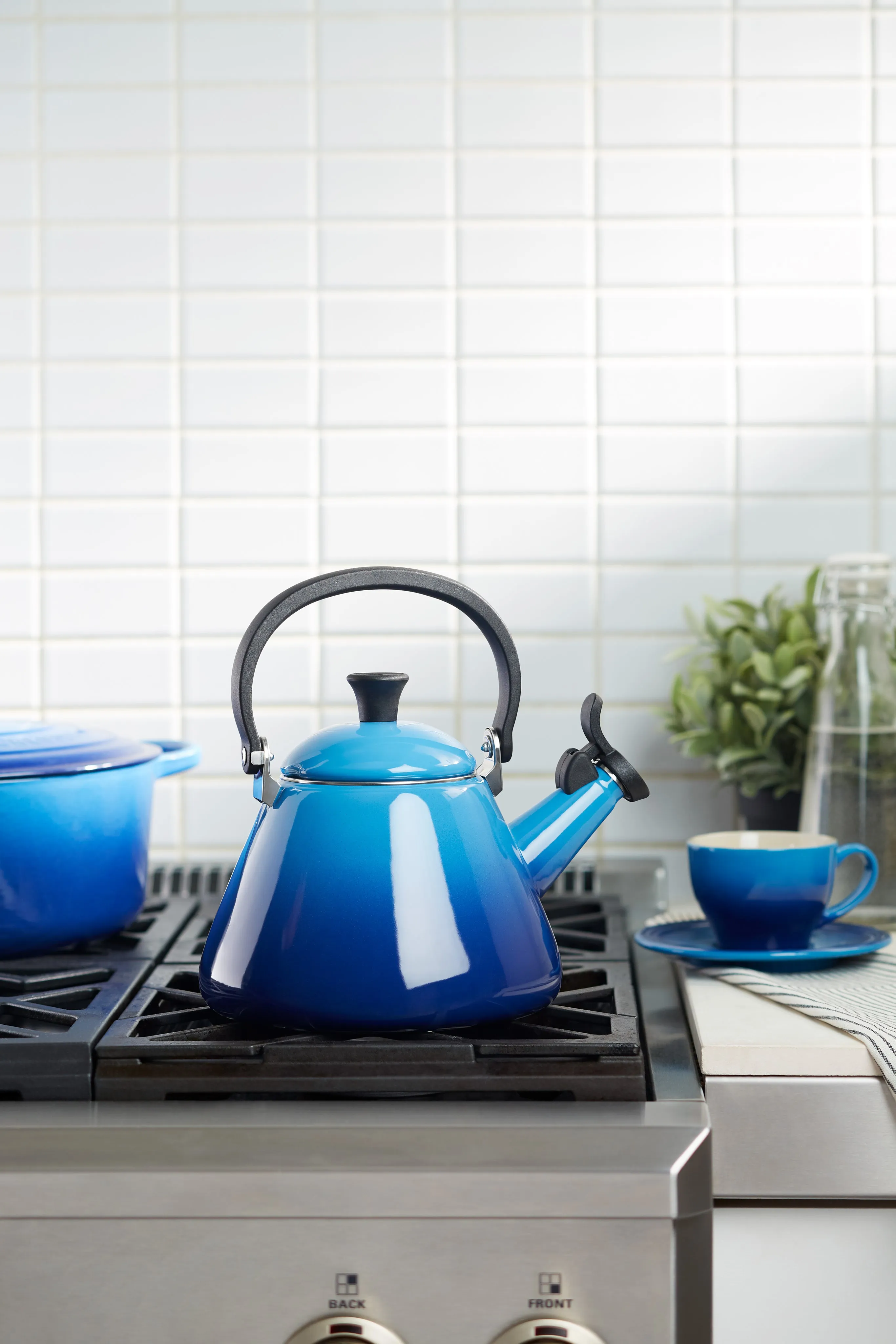 Le Creuset Kone Kettle