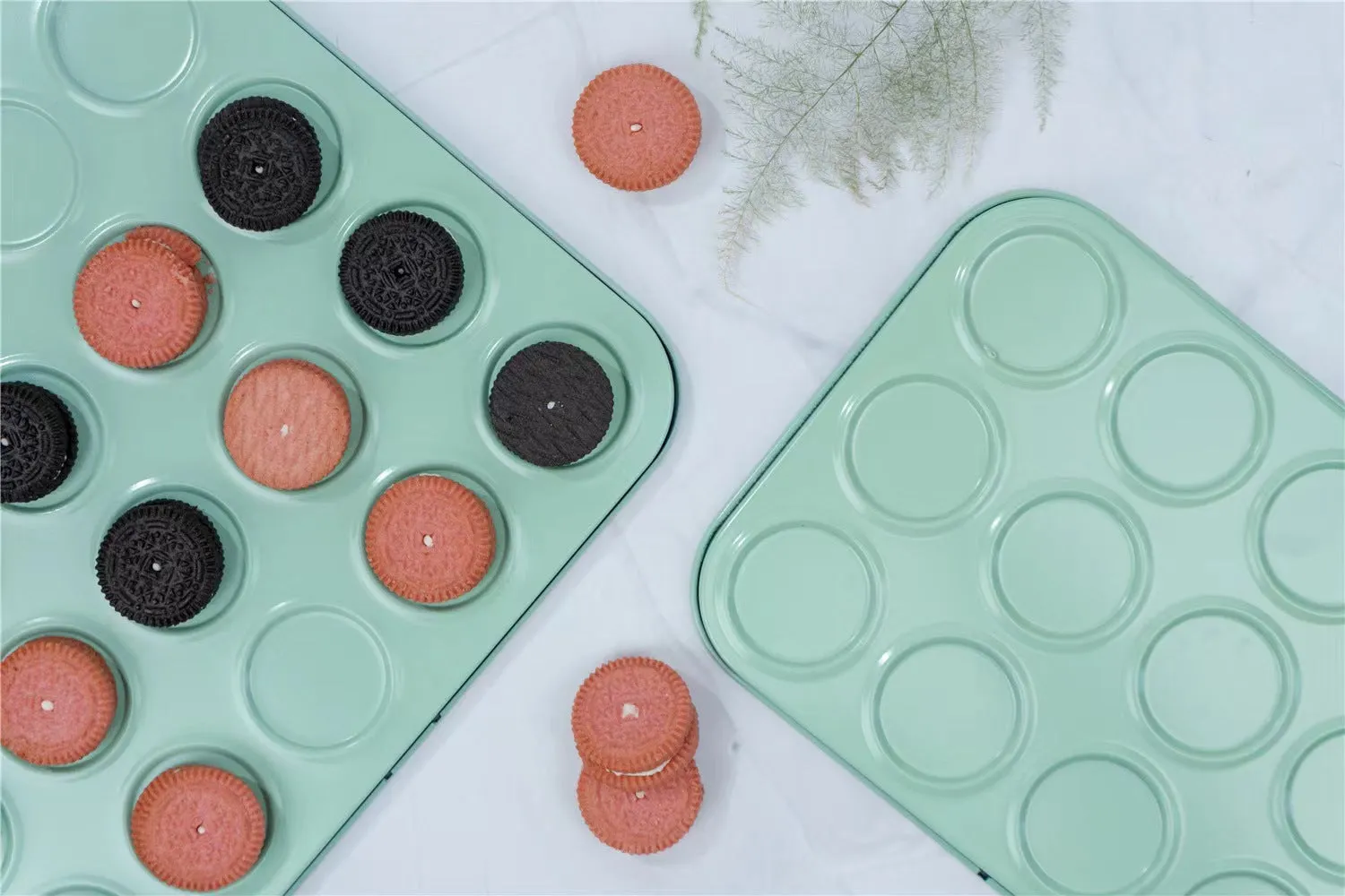 Macaron Cookie Pan - Perfect macarons everytime!