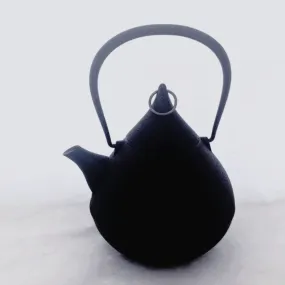 NAMBU TEKKI TETSUBIN-CAST IRON KETTLE/ SIZUKU