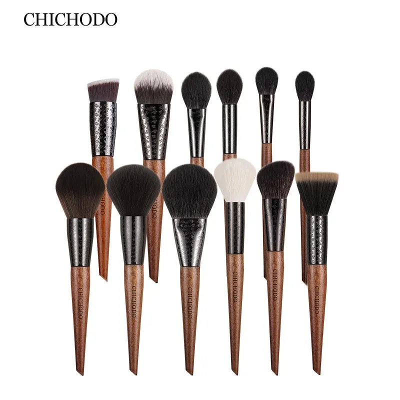 Natural & Synthetic Makeup Brushes