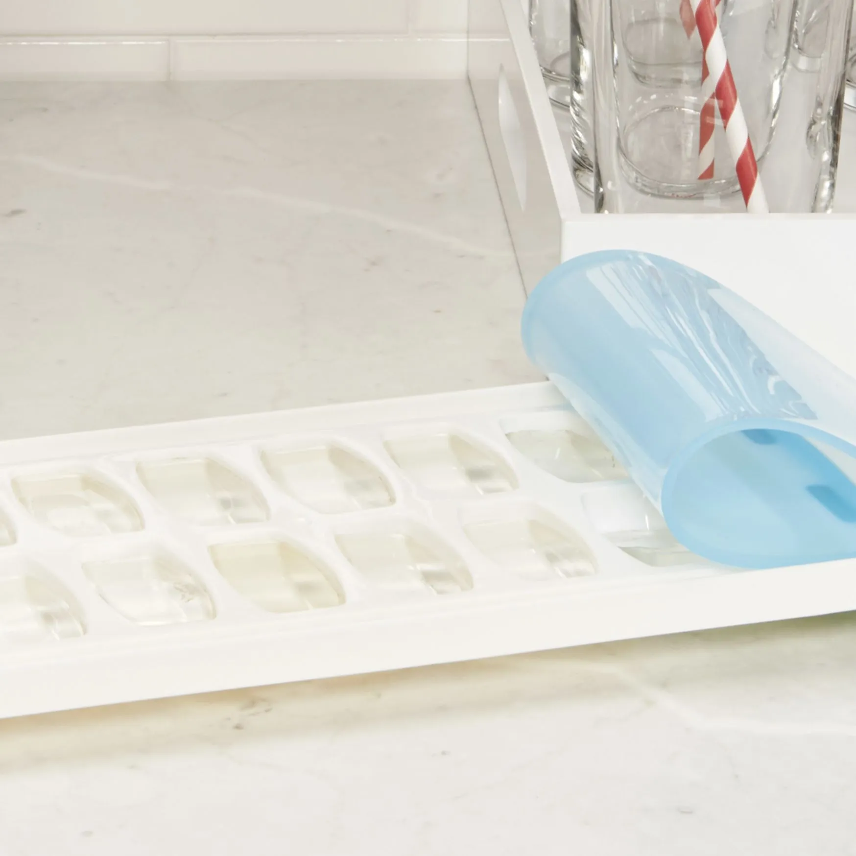 No-Spill Ice Cube Tray