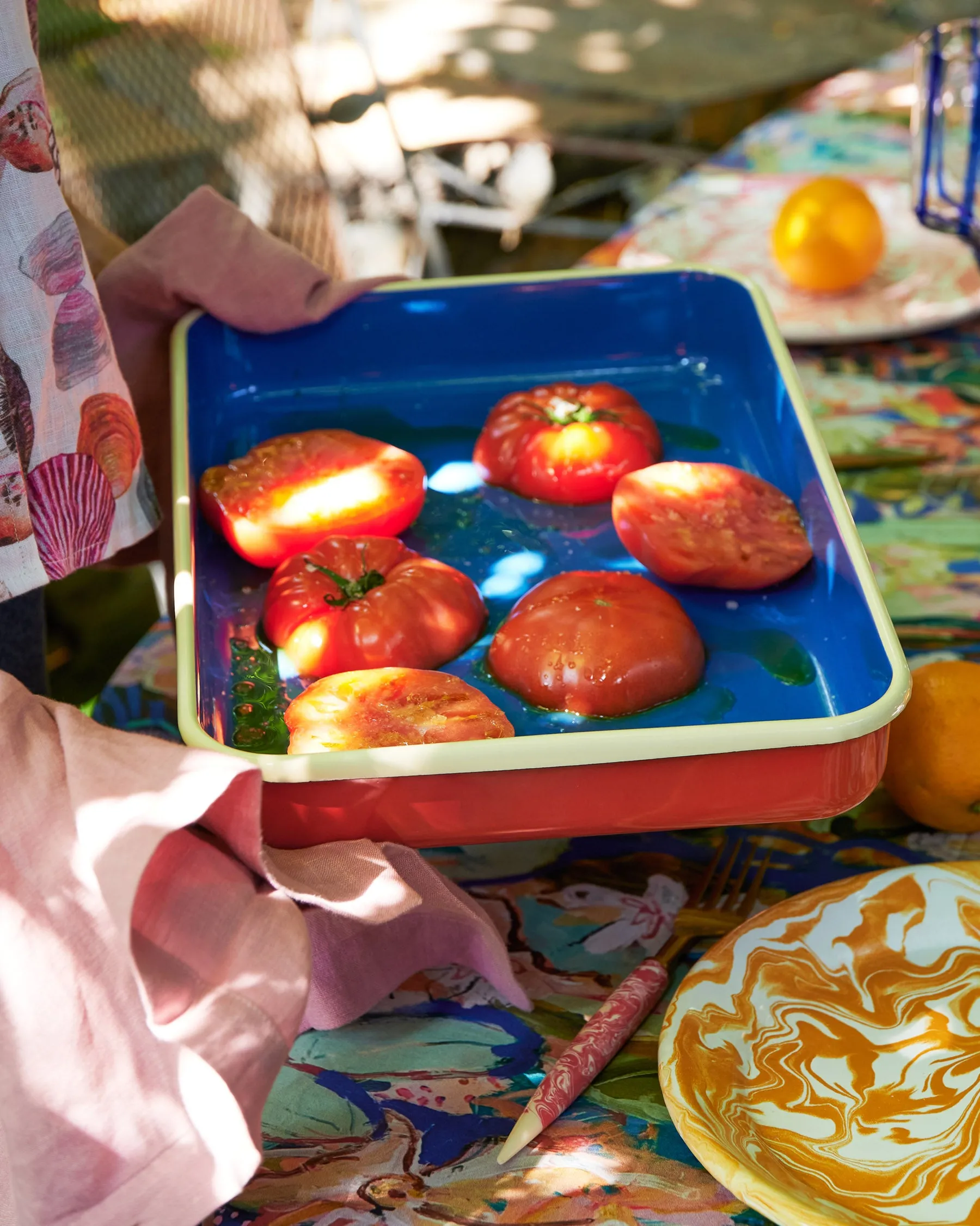 Nomad Block Colour Enamel Baking Tray