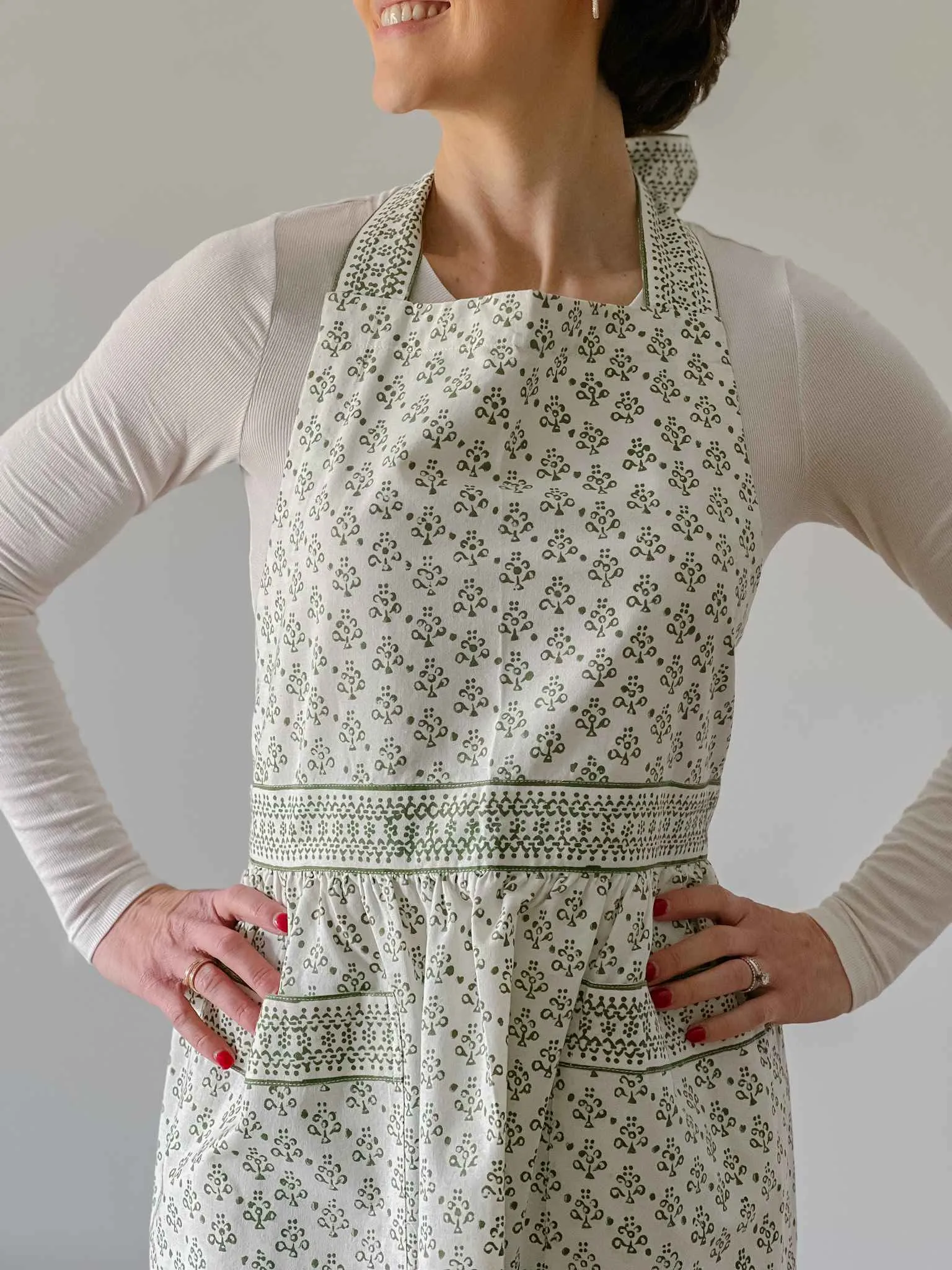 Phlox Green Apron