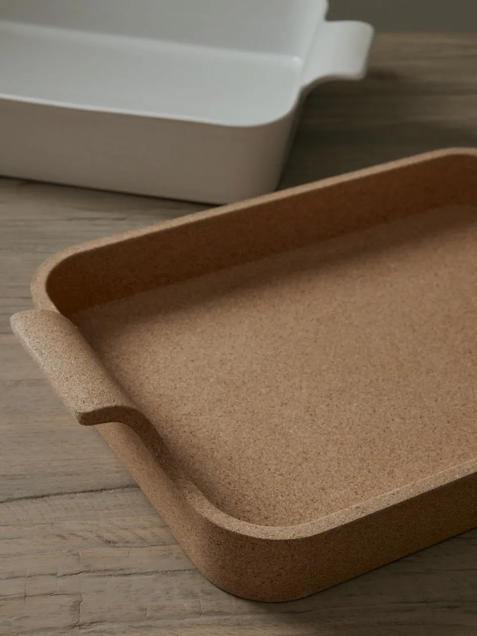 Stoneware Baking Dish with Cork Tray