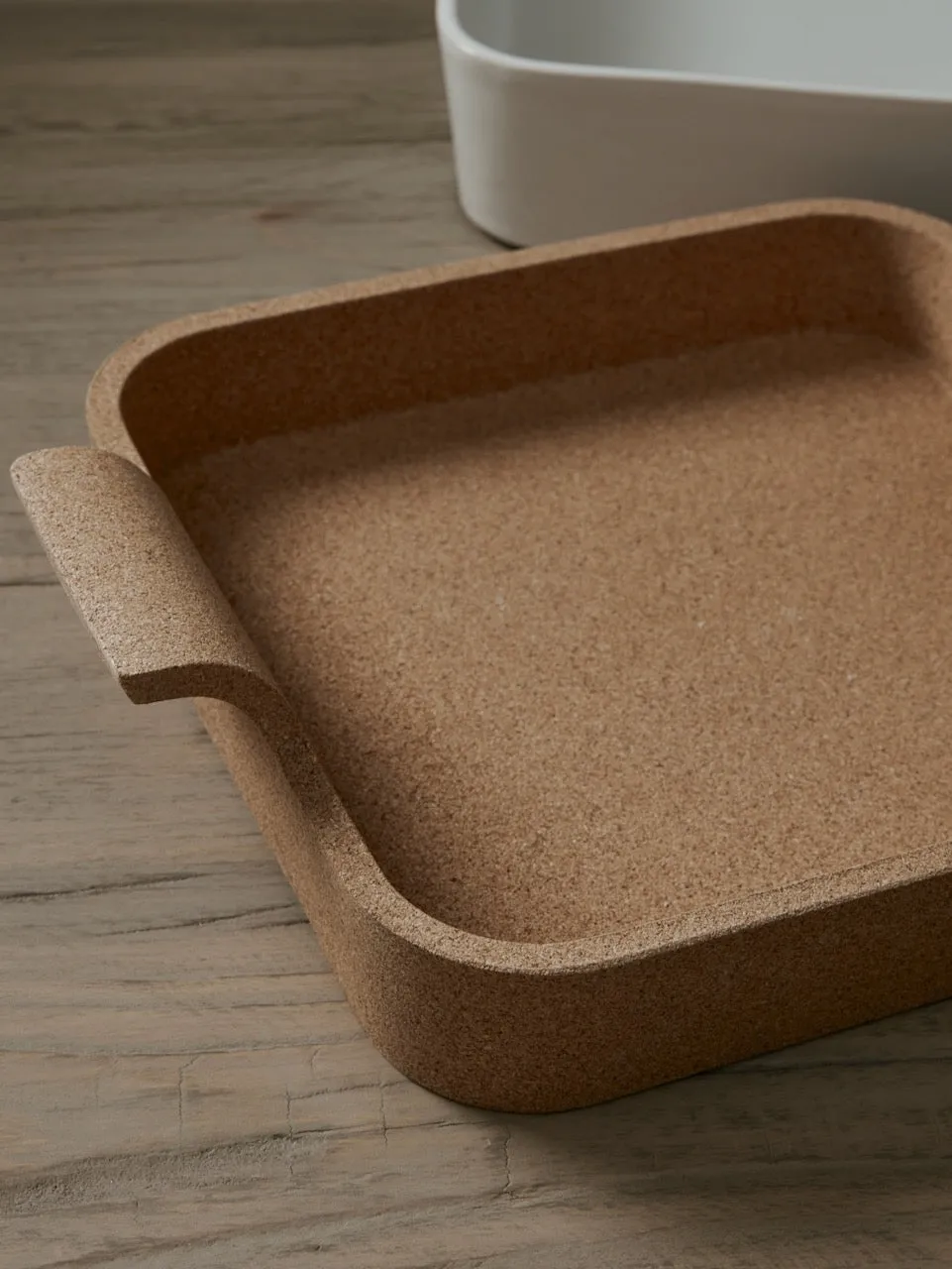 Stoneware Baking Dish with Cork Tray